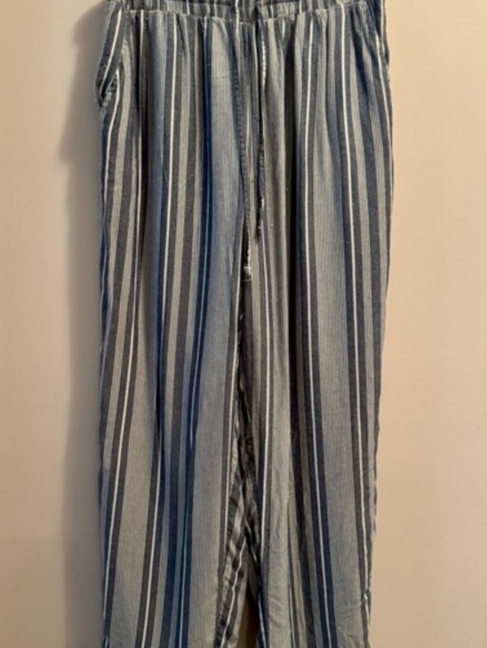 American Eagle Navy & White Striped Flowy Pants